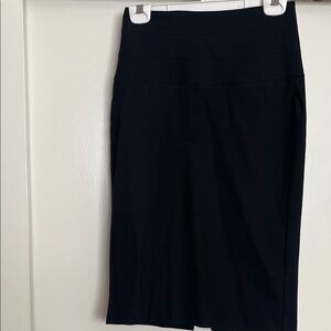 VENUS Classic Black Pencil Skirt